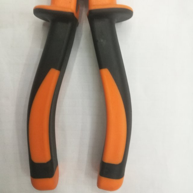 老虎钳8寸55号高碳钢塑料手柄钢丝钳细节图