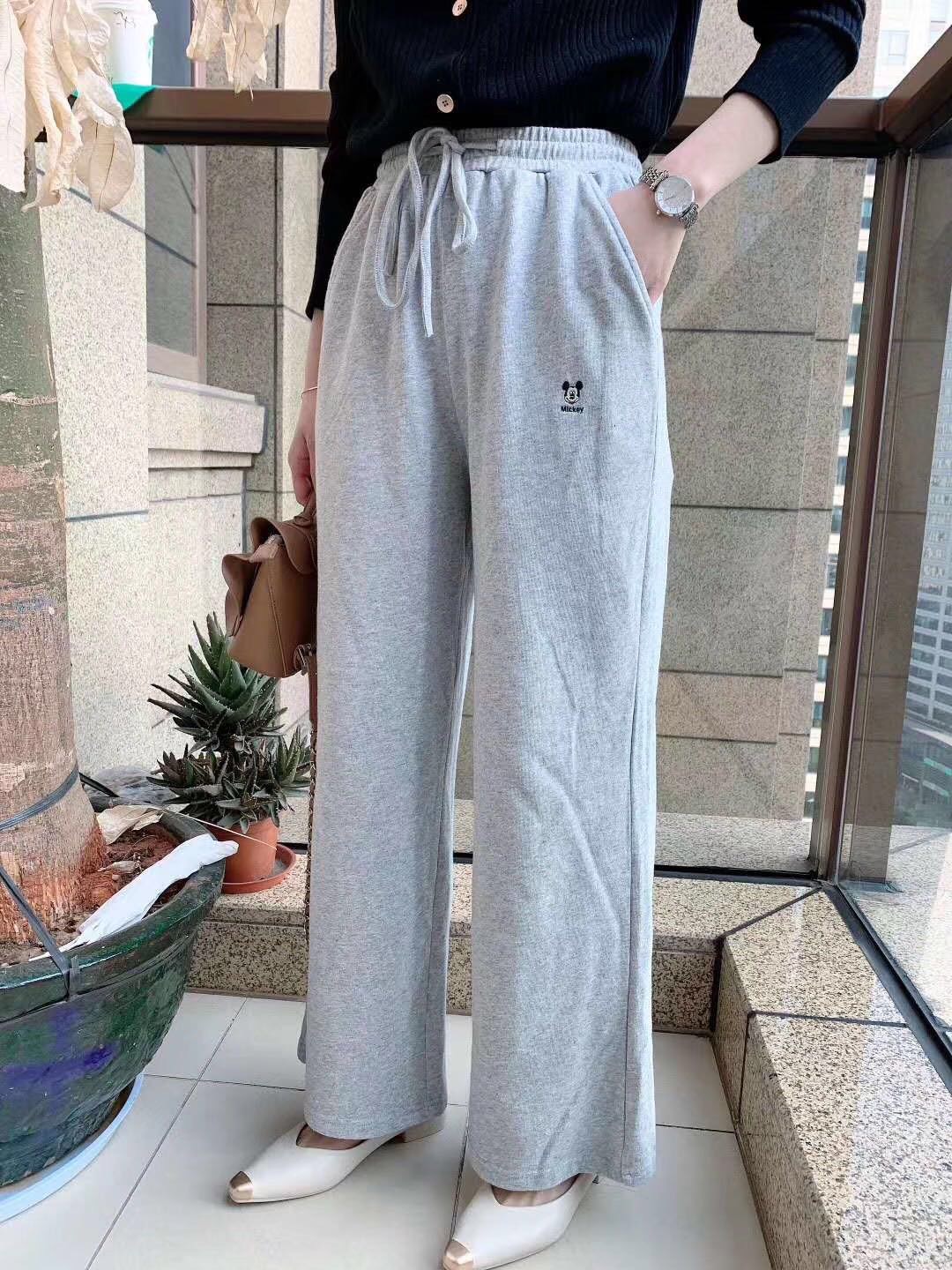New Spring 2020 collection: Embroidered cartoon, elastic waist, loose Korean style, school style, sweatpants, long pants, wide-leg pants, women's fashion details Picture
