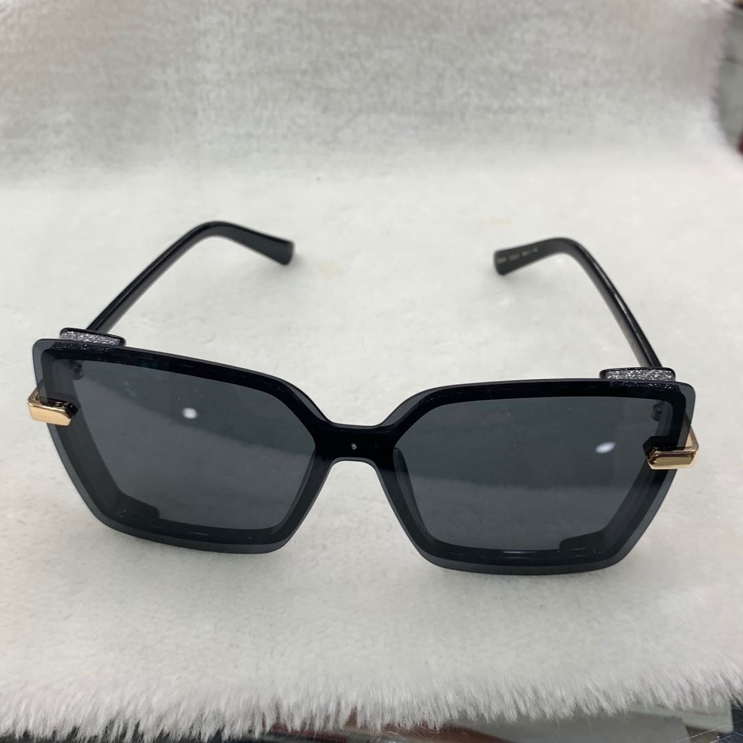 Women's polarized sunglasses with UV protection, trendy Korean-style sunglasses details Picture