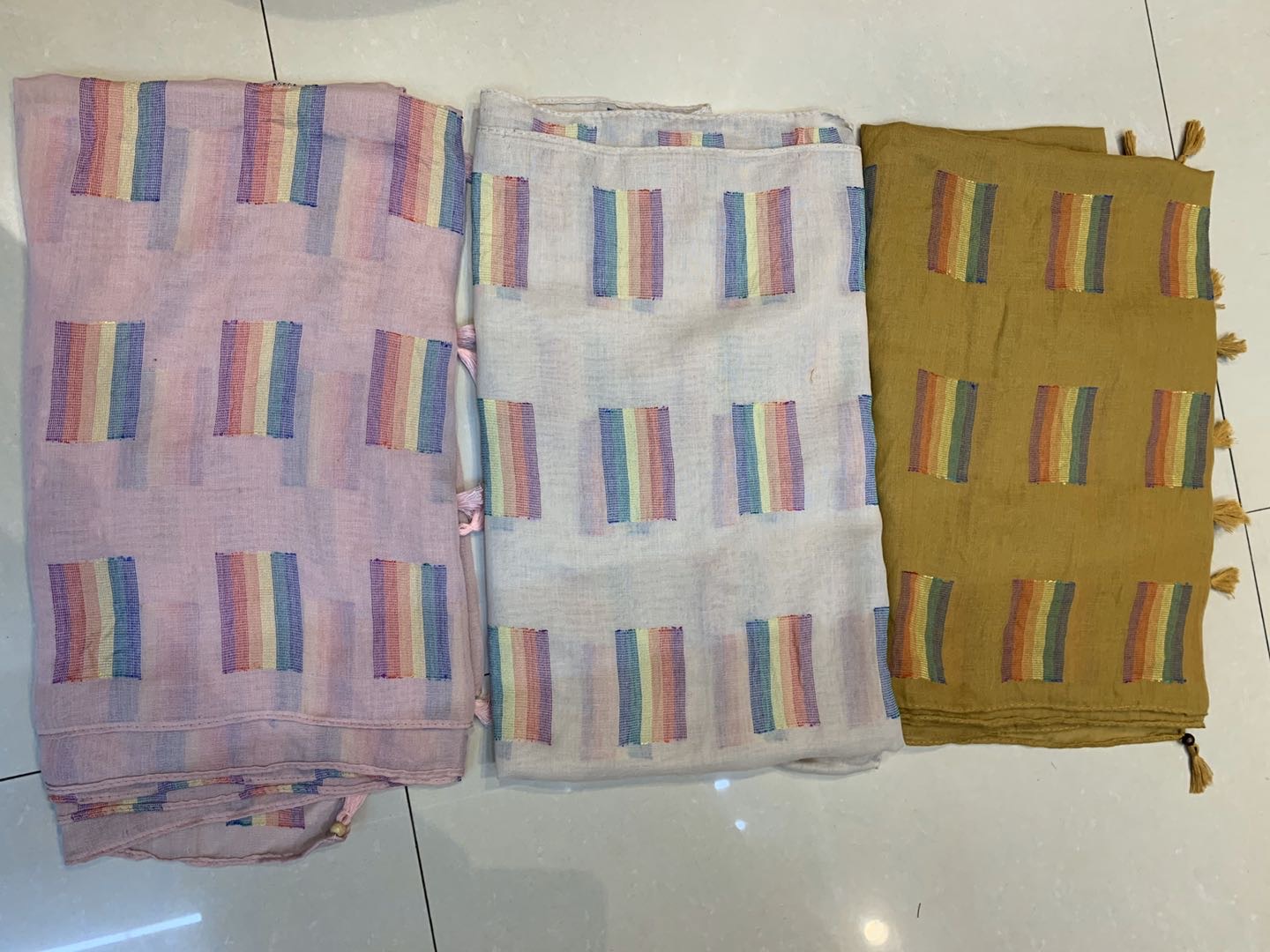 Women's Scarf Fashion Everything Fashion Explosion Rainbow Scarf Hanging Beard Beads Specification drawing