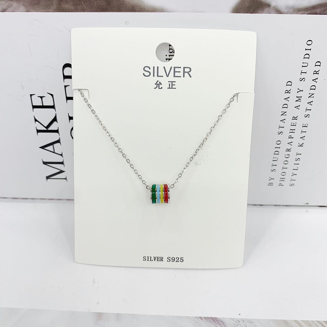 The pure silver ring necklace is simple, versatile, fashionable and fresh, and a best-selling collarbone chain