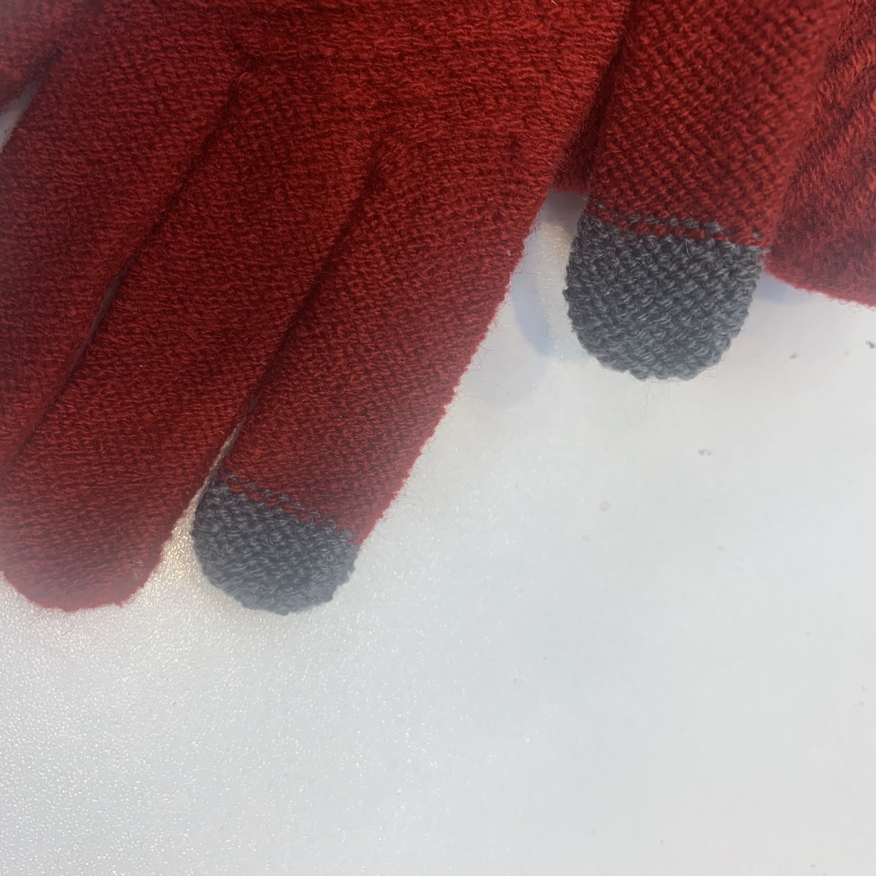 Cute gloves for students to keep warm while driving in winter. Girls can wear touch screen gloves in winter Specification image
