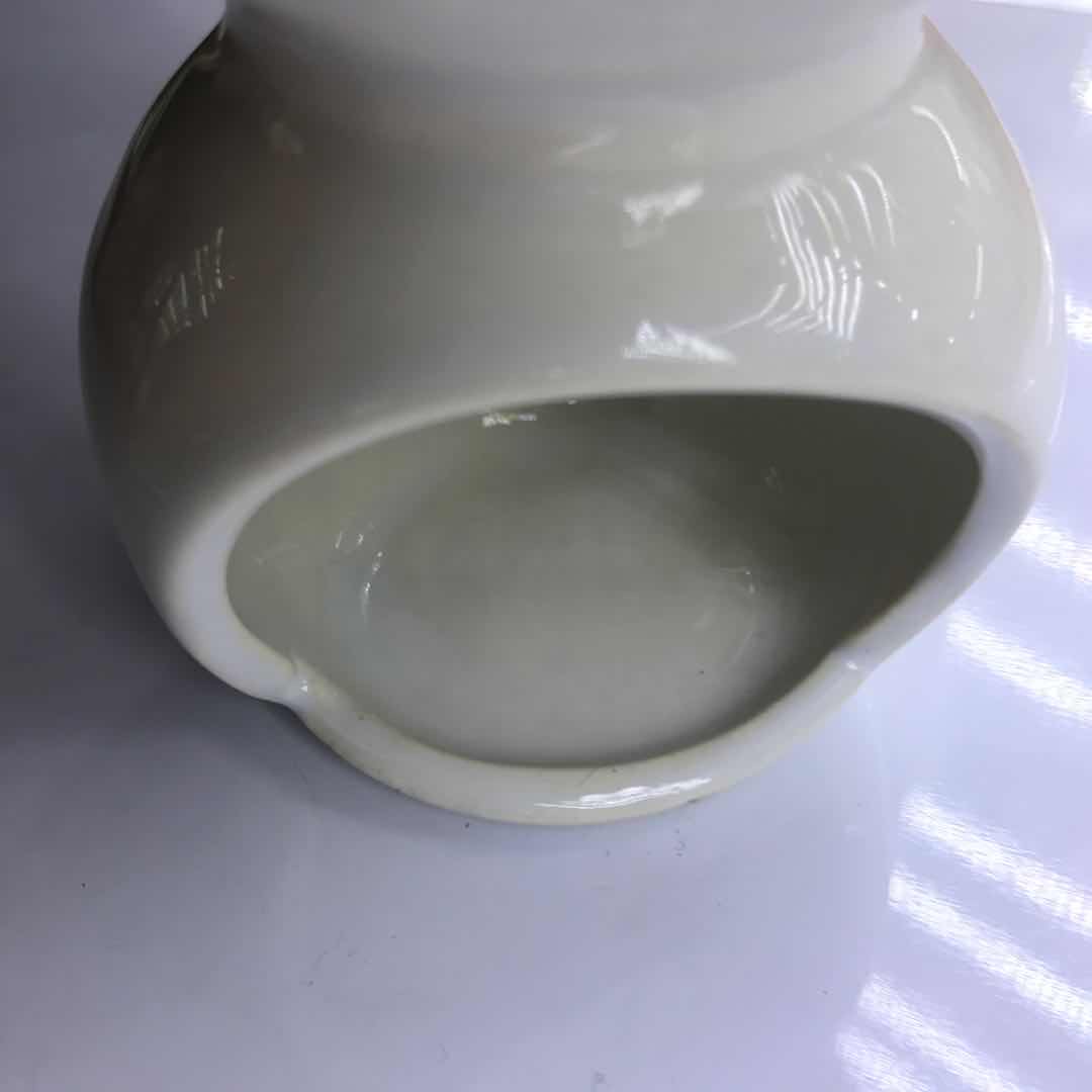 Creative white ceramic aromatherapy furnace process ornaments furnishing Specification drawing