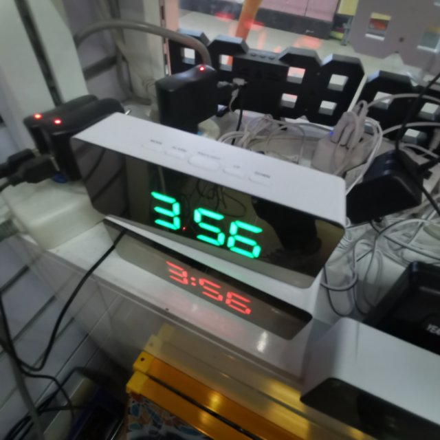 电子小闹钟学生用静音卧室闹铃可充电床头多功精美能智能夜光时钟产品图