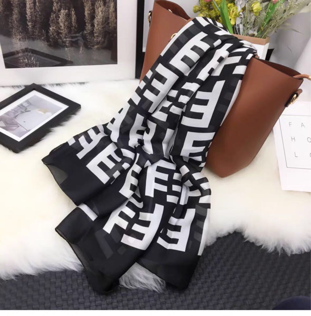 Women Spring And Autumn New Korean Version Of Fashion Everything With Silk Scarf Scarf details Picture