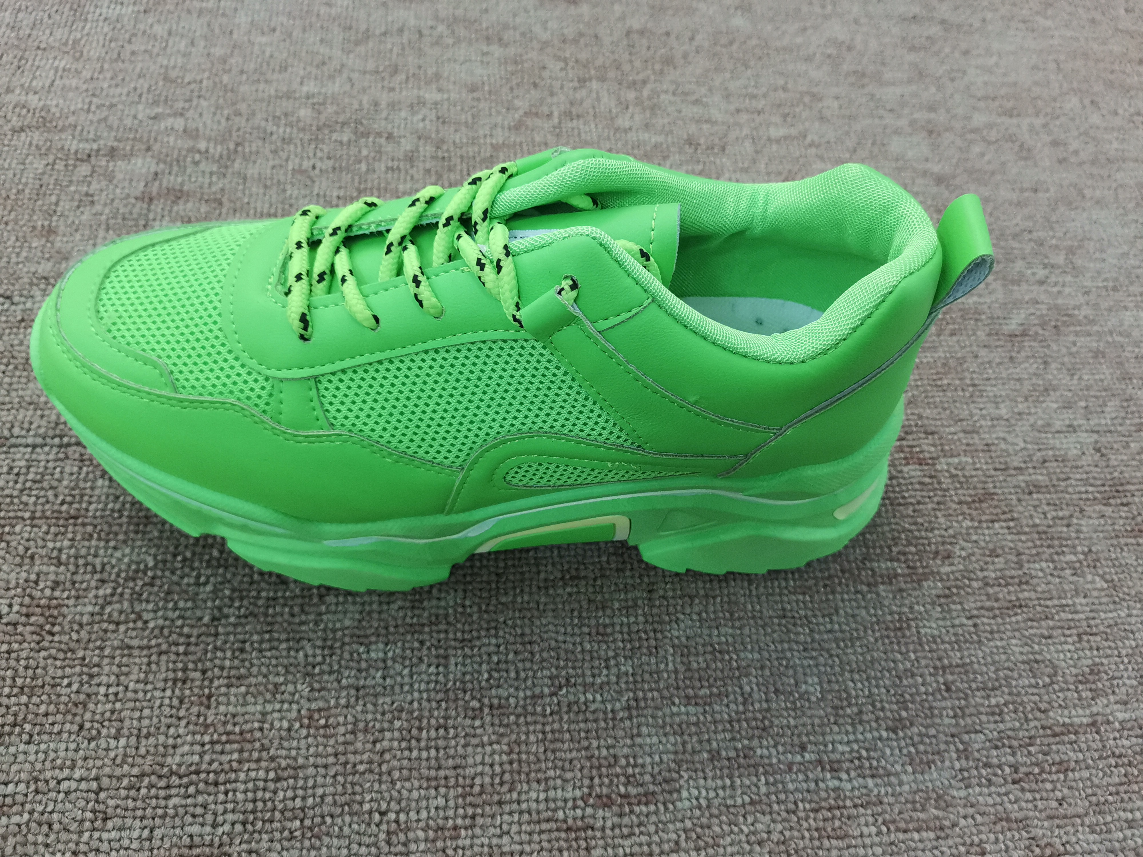 BL-2427邦伦2020女士潮流网面休闲鞋