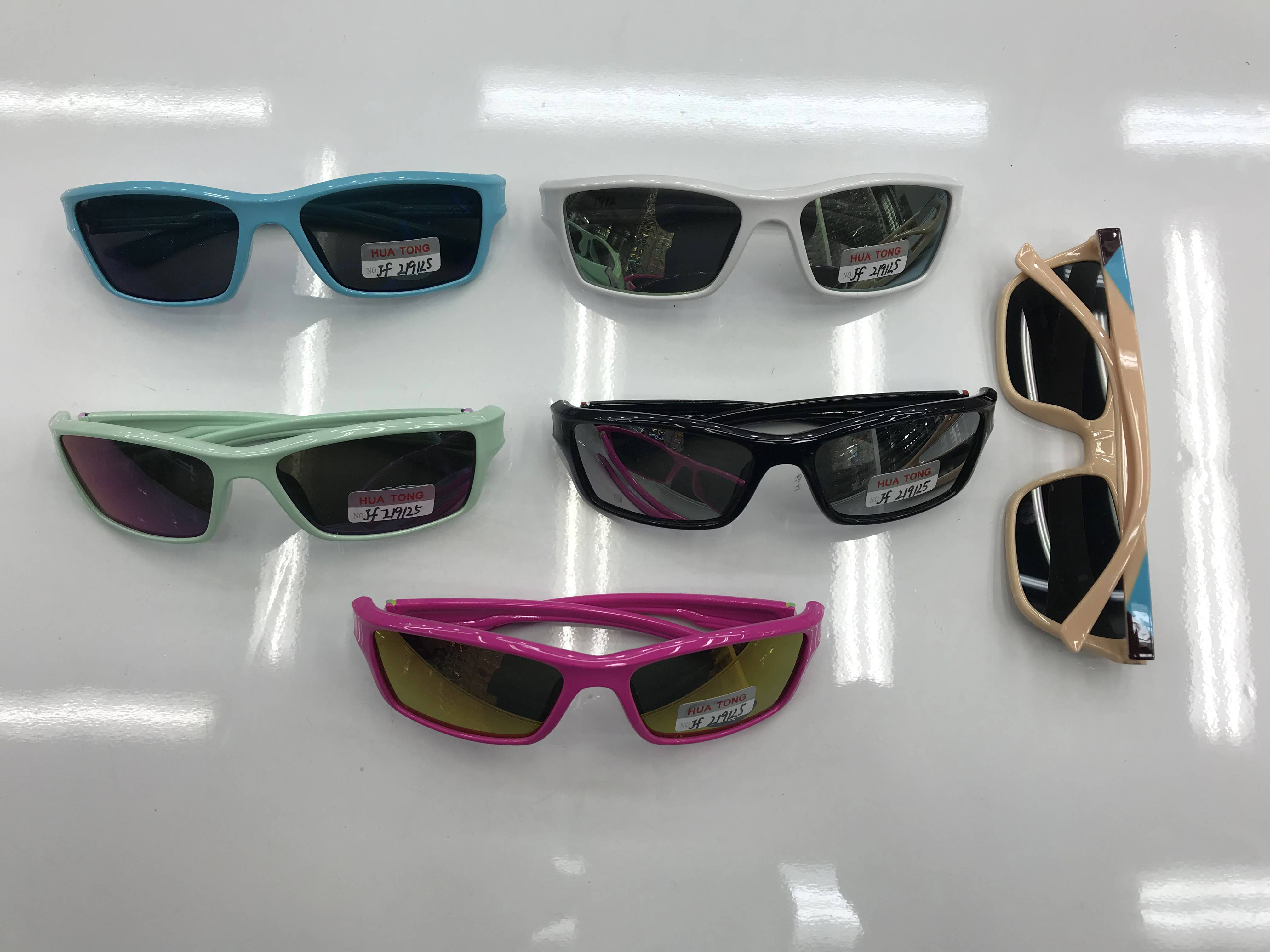 2020最新款方框儿童时尚太阳镜防紫外线眼镜UV400细节图