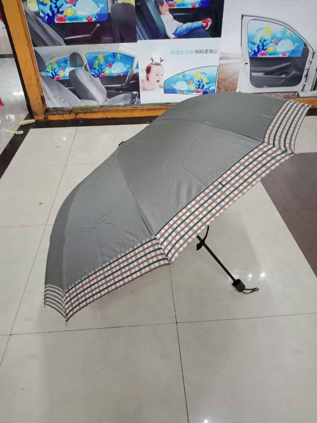 雨伞批发10k折叠晴雨伞三折伞旅游伞产品图