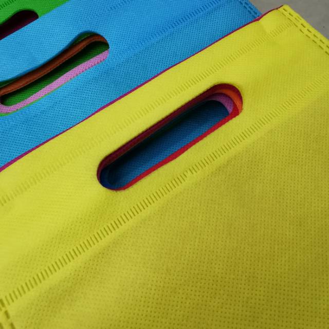 Non-woven fabric is available in multiple specifications and colors, including flat bags, shopping bags, handbags and storage bags details Picture