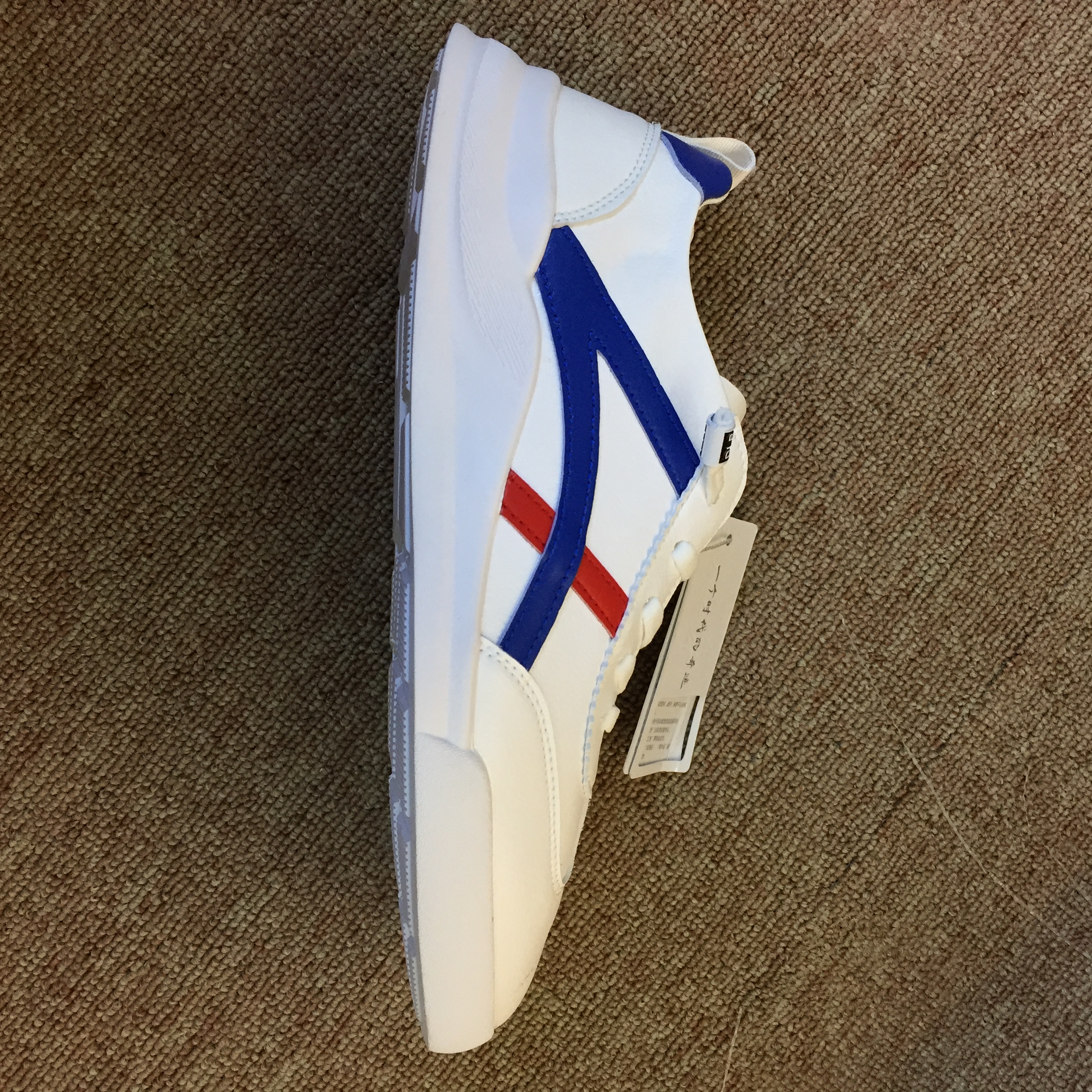 Summer Casual Shoes Fashion Shoes Sneakers Pop Travel Shoes New Shoes Flat Shoes High Grade Shoes Non-Slip details Picture