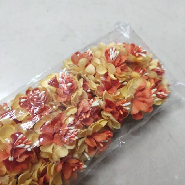 Artificial plastic flowers, small chrysanthemums Specification image
