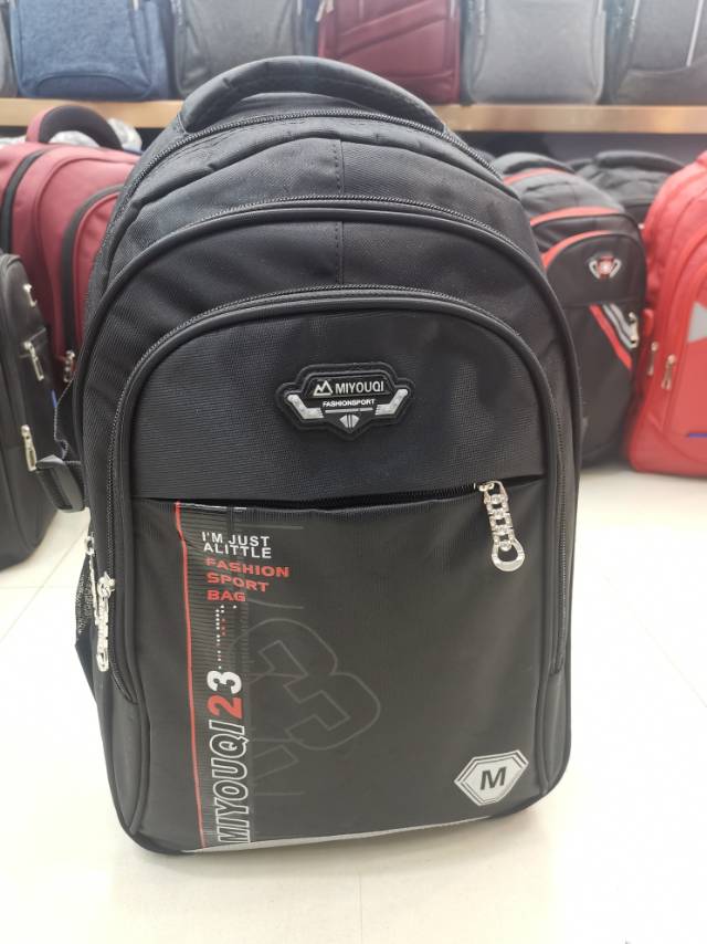 Men's Multi-Functional Backpack Travel Bag Waterproof Canvas Backpack, Price Negotiable
