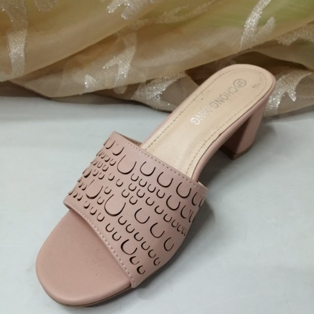 双层假镂空鳞片时尚女士中跟高跟时装凉拖