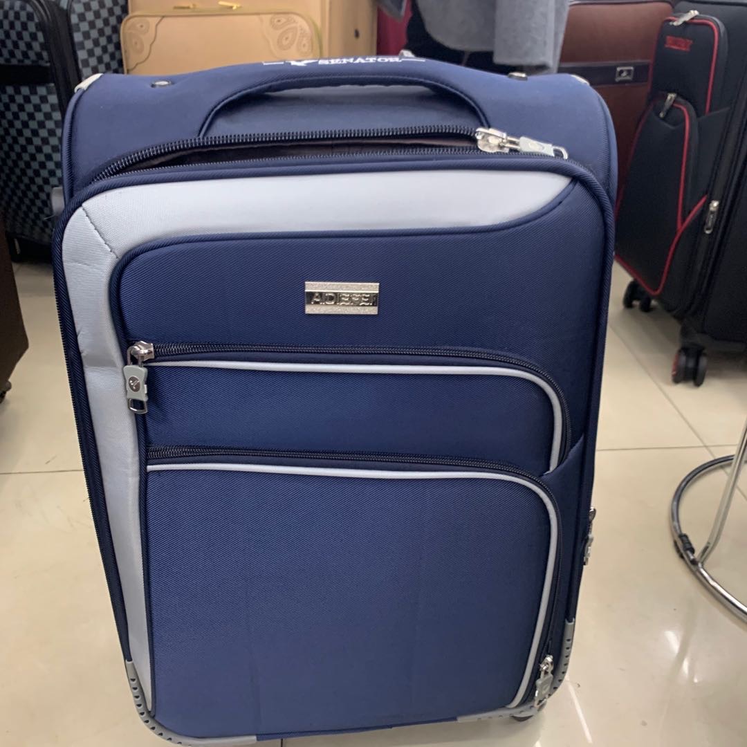 加厚牛津纺旅行箱防撞带锁合金拉链头手提万向轮