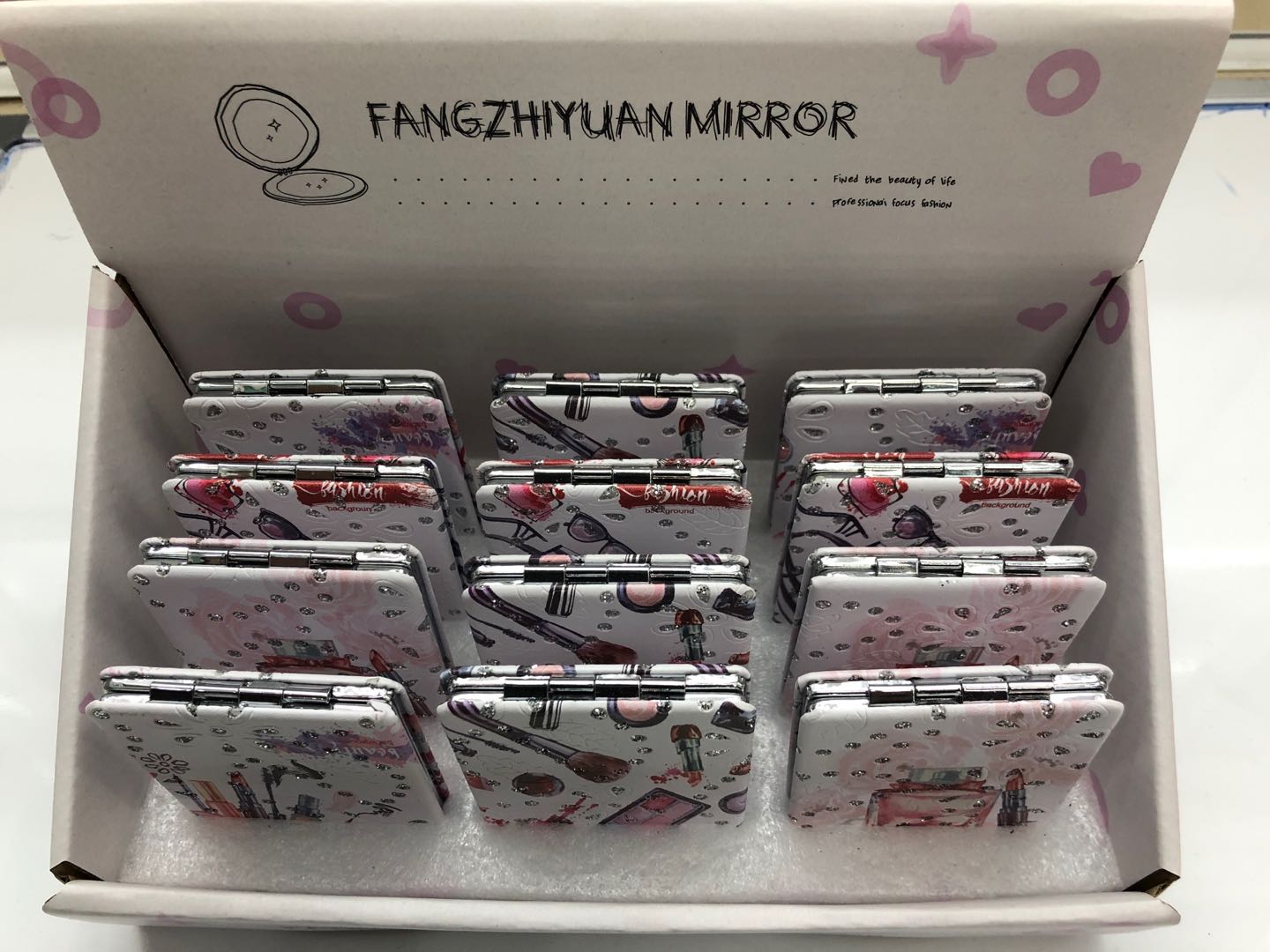 厂家直销化妆镜PU化妆镜合金化妆镜 迷你化妆镜图案可以定制