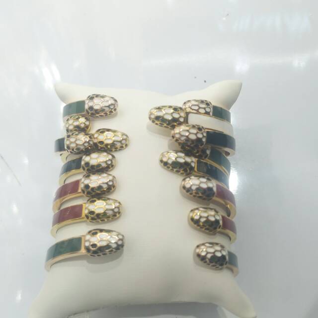 Korean-style retro necklace, ring, bracelet, snake-head jewelry, simple and high-end brand details Picture