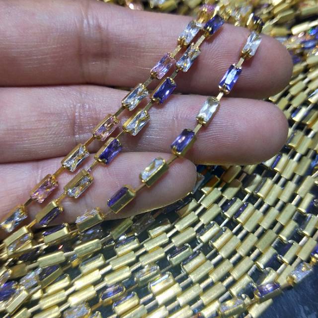 2.5*5 vertical sparse colored zircon claw jewelry accessories wholesale factory direct sales