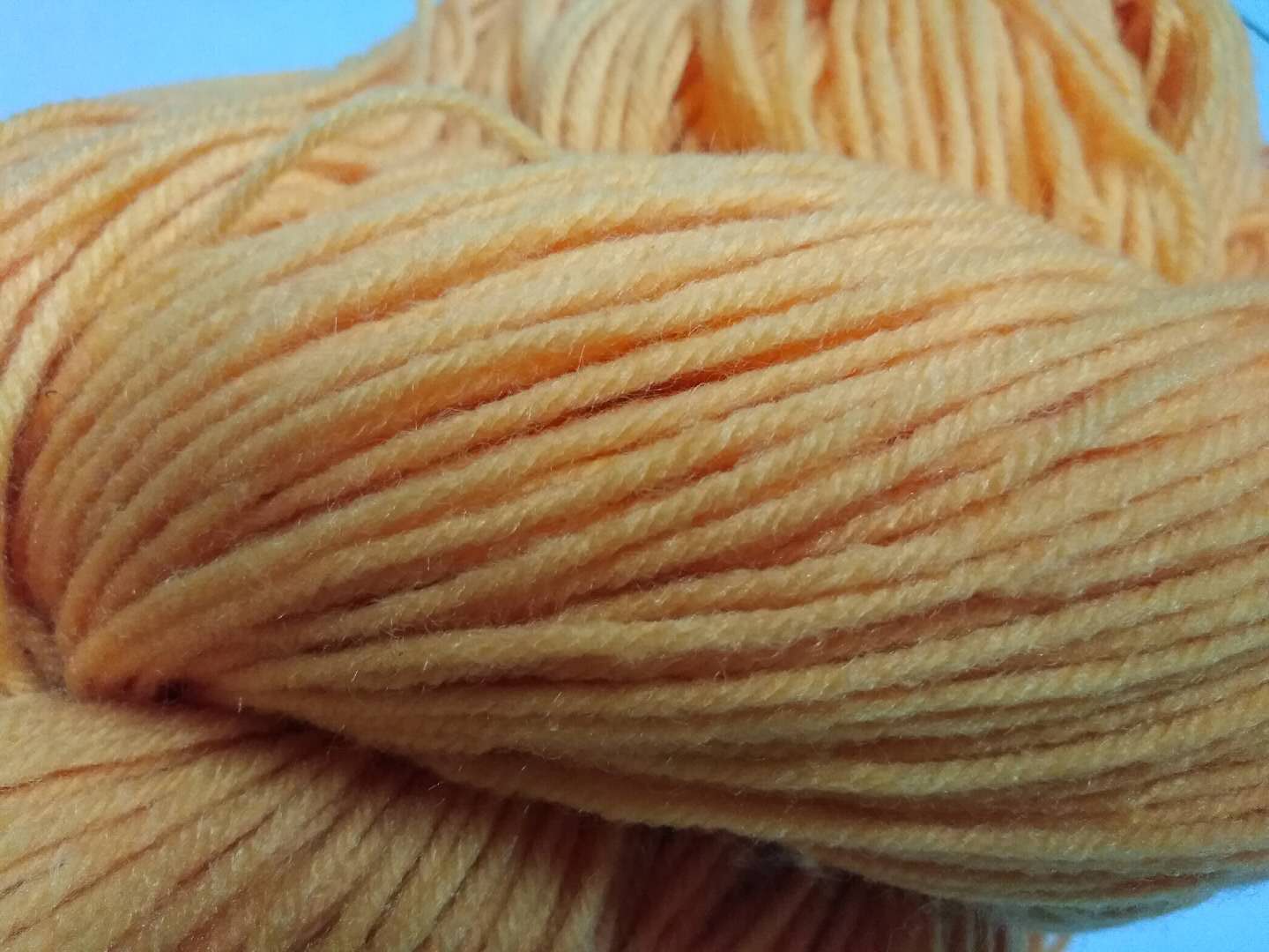 Factory direct sales of polyester coarse yarn, tuft yarn, quality guaranteed, large coarse yarn, single-color yarn details Picture