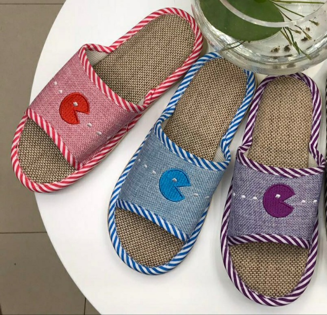 Linen slippers for women's home floor, soft sole, anti-slip and breathable, suitable for all seasons, women's cotton and linen slippers for women details Picture