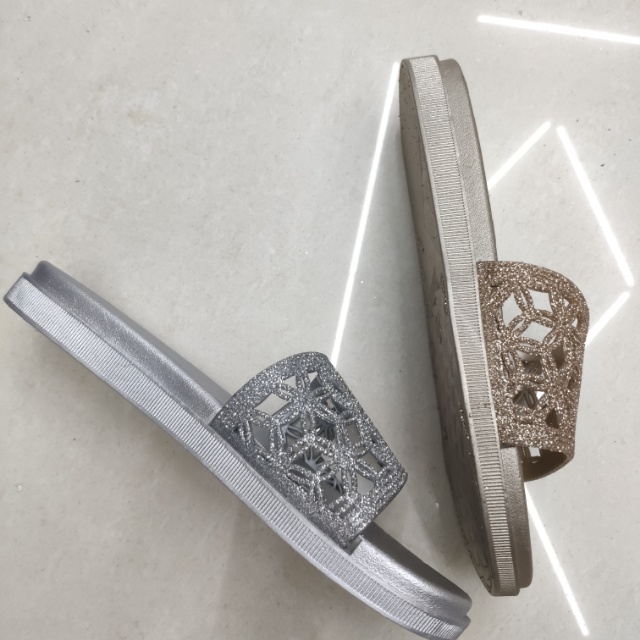 Hollowed-out sequined summer thick-soled anti-slip plastic flat sandals for women to wear outside Specification image