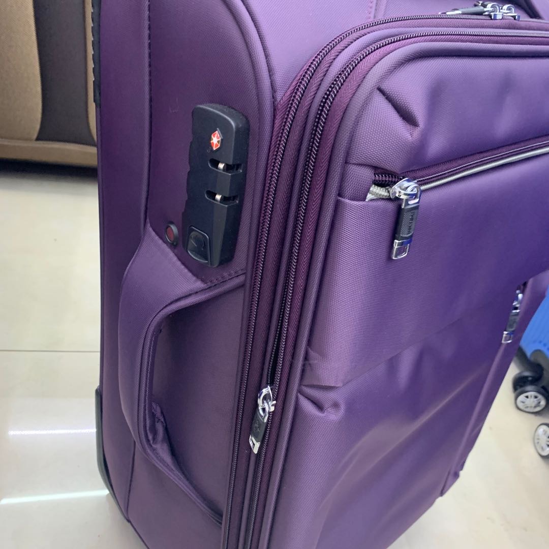 Suitcase Three-Piece Set With Universal Wheel Lock Suitcase Extension Layer Side Hand Specification drawing