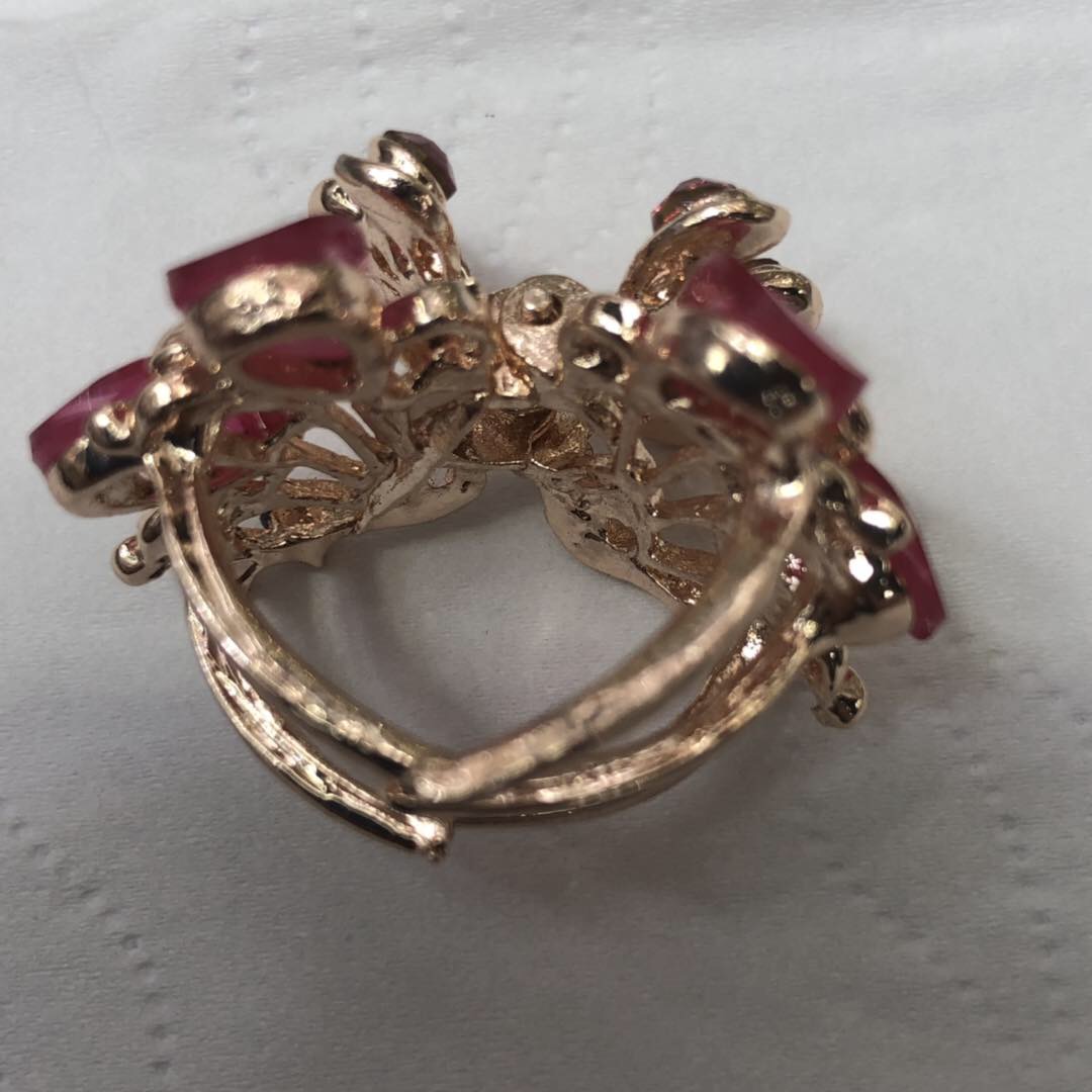 European and American trend fashion diamond-encrusted butterfly gold retro small claw clip details Picture