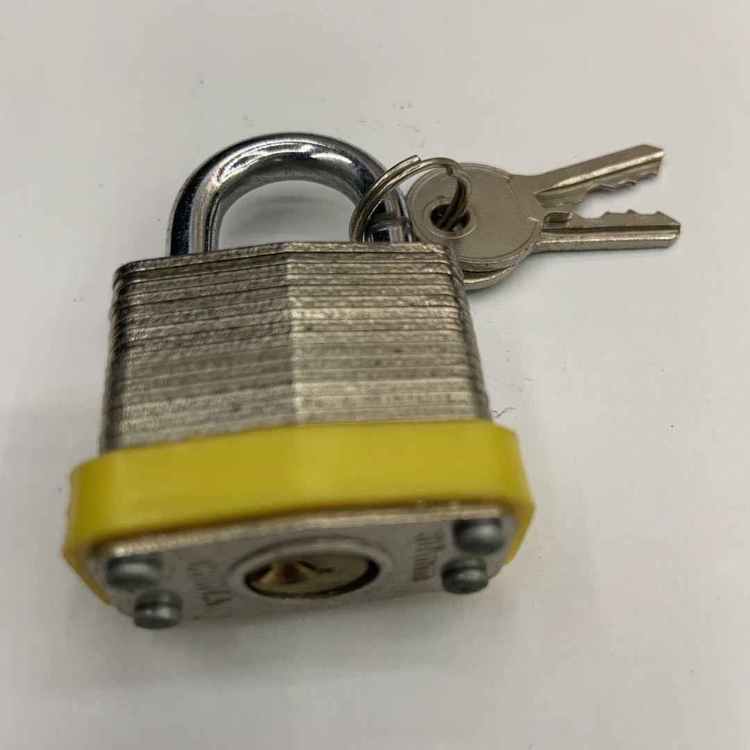 铁挂锁锁具配件塑料镶边挂锁厂家直销外贸出口32mm