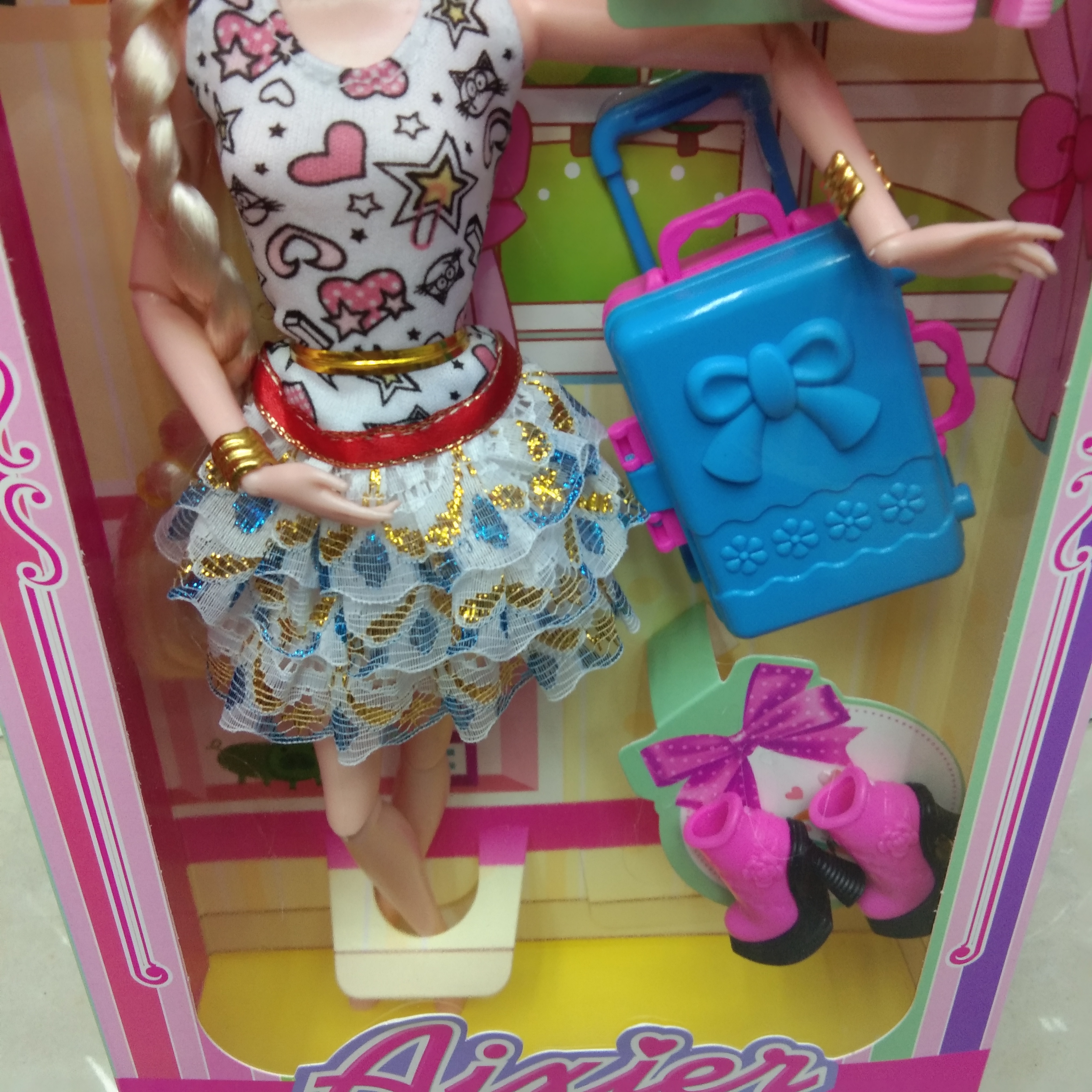 塑料儿童益智玩具女孩出行行李箱娃娃细节图
