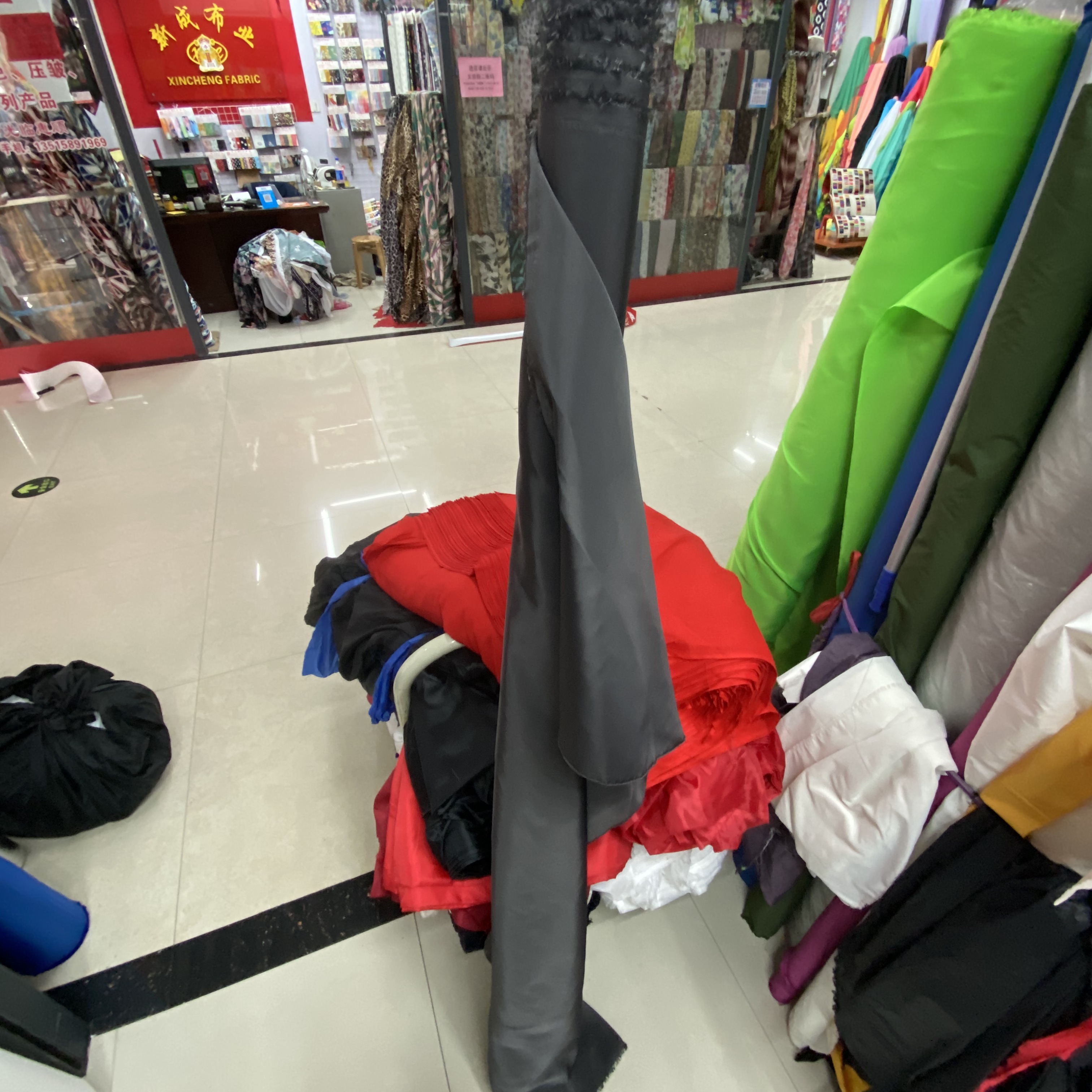 Factory direct sales of imitation memory embossed fabric 75D*75D waterproof coating down jacket windbreaker fabric imitation memory fabric