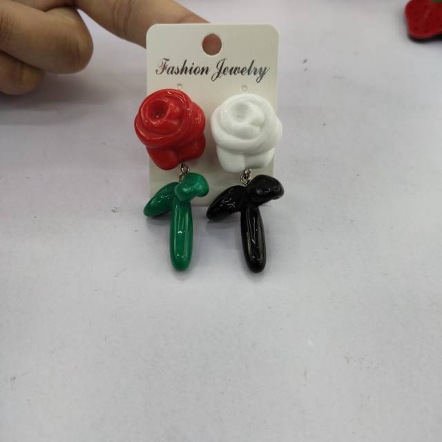 Original Design Niche Fashion Spring Flower Earrings Pearl Studs Specification drawing