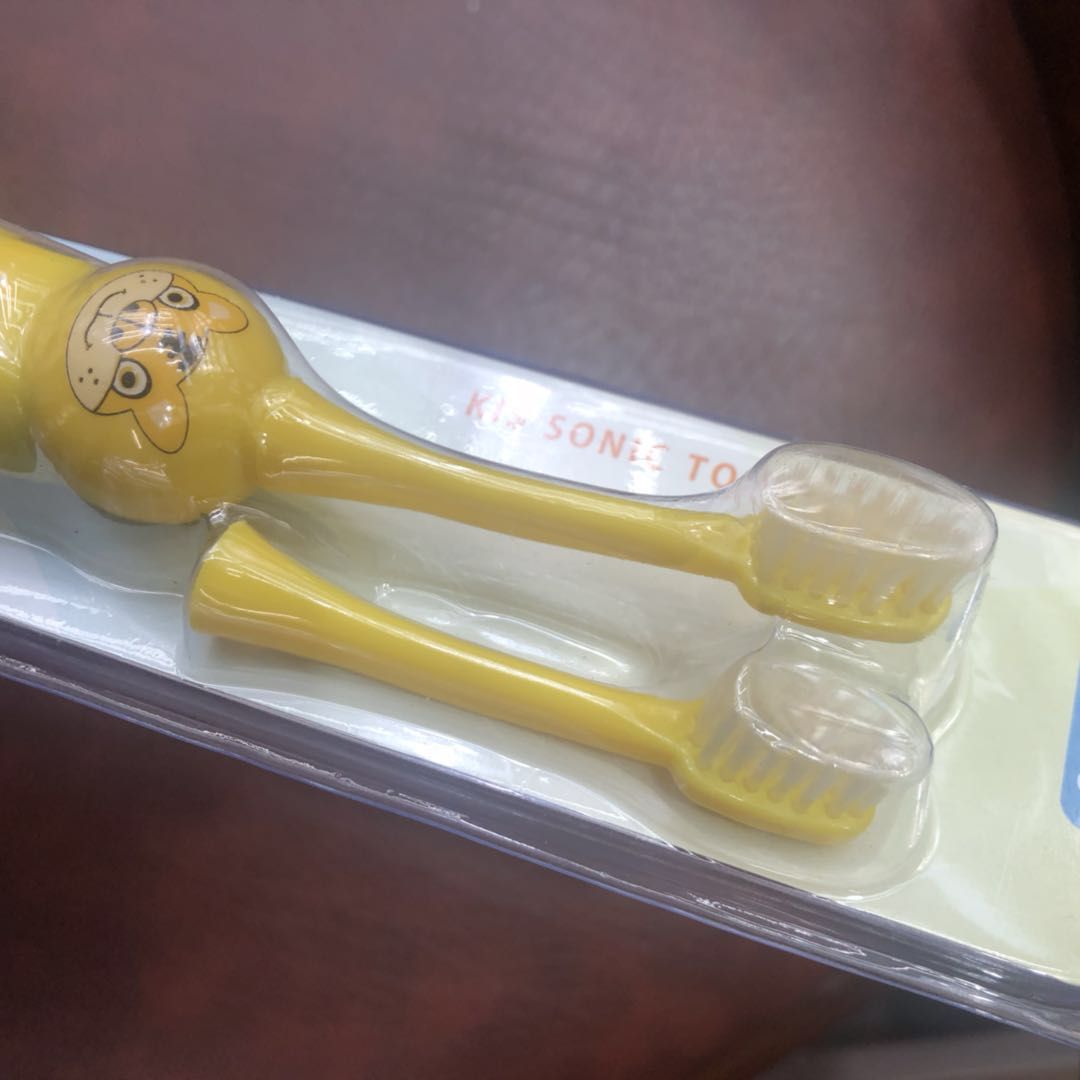 电动牙刷/儿童牙刷产品图