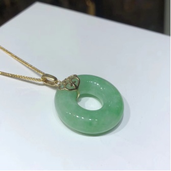 Pure natural Burmese jade 18k gold inlaid pendant donut button details Picture