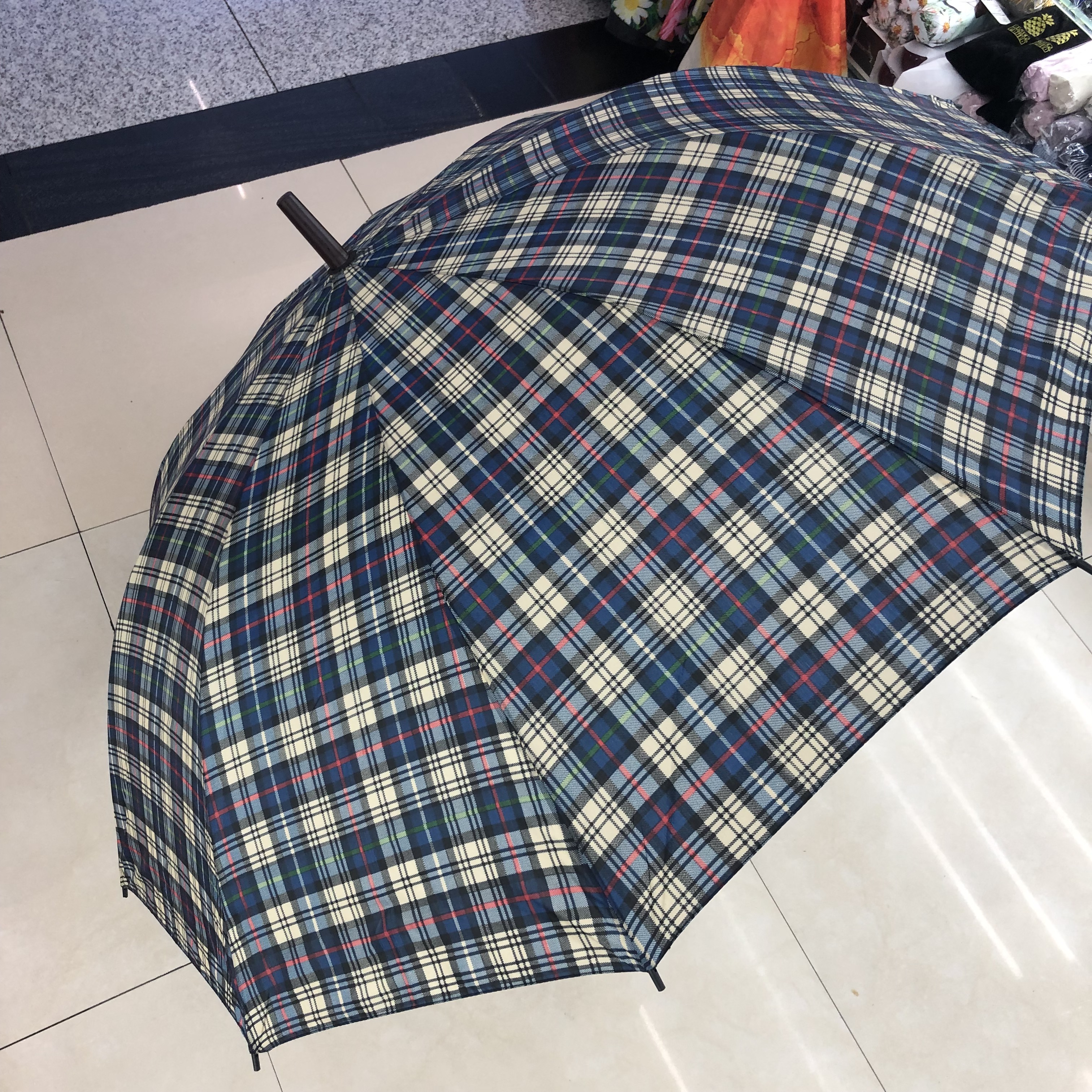 Custom-made business umbrellas with grid straight poles, enlarged wind-resistant umbrellas, solid-color long-handled straight pole manual golf umbrellas details Picture