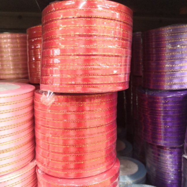 0.6cm golden satin ribbon packaging bag, Christmas ribbon gift box, red ribbon factory direct sales Item Picture