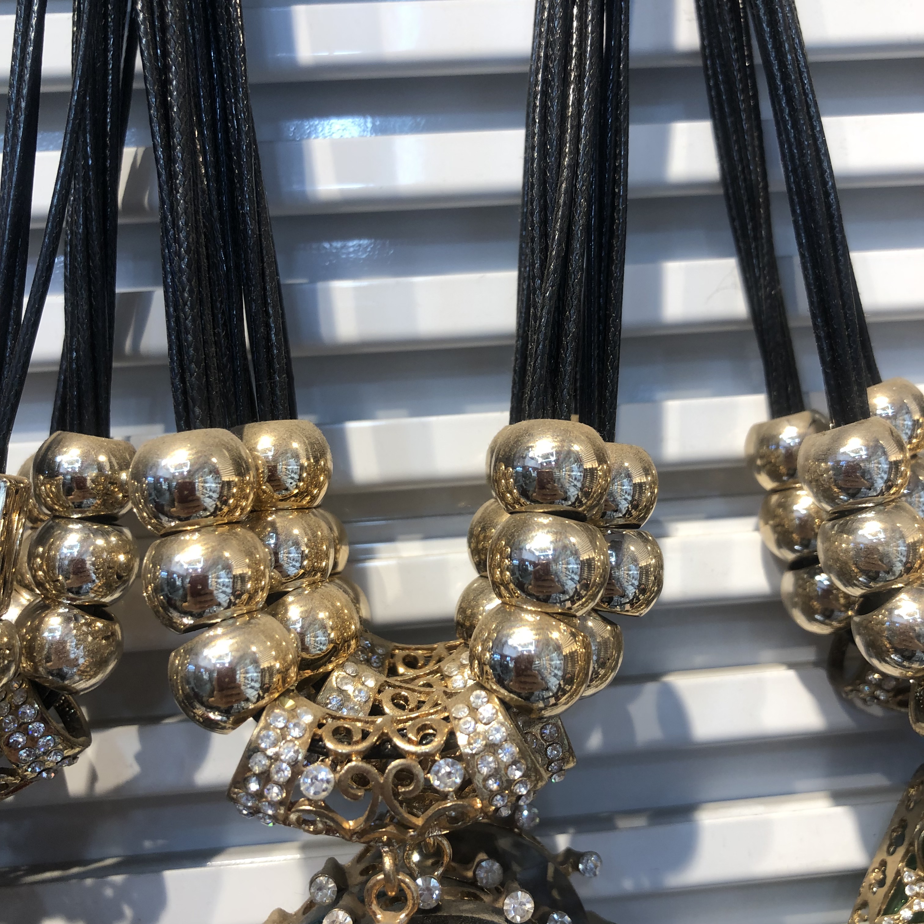 Water diamond necklace, women's autumn and winter retro sweater chain, long style, simple and elegant, high-end ethnic style, versatile Specification image