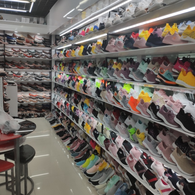 Yicheng Shoe Industry describe pic - 3