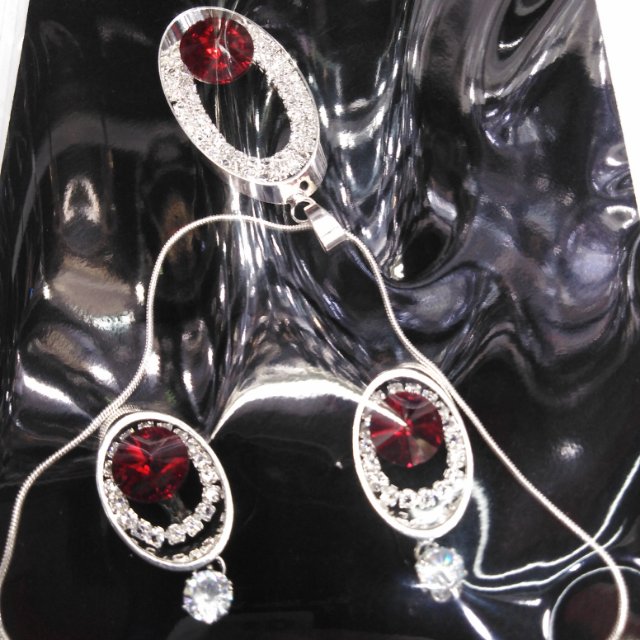 Claw chain, necklace, earrings, ruby necklace Specification image