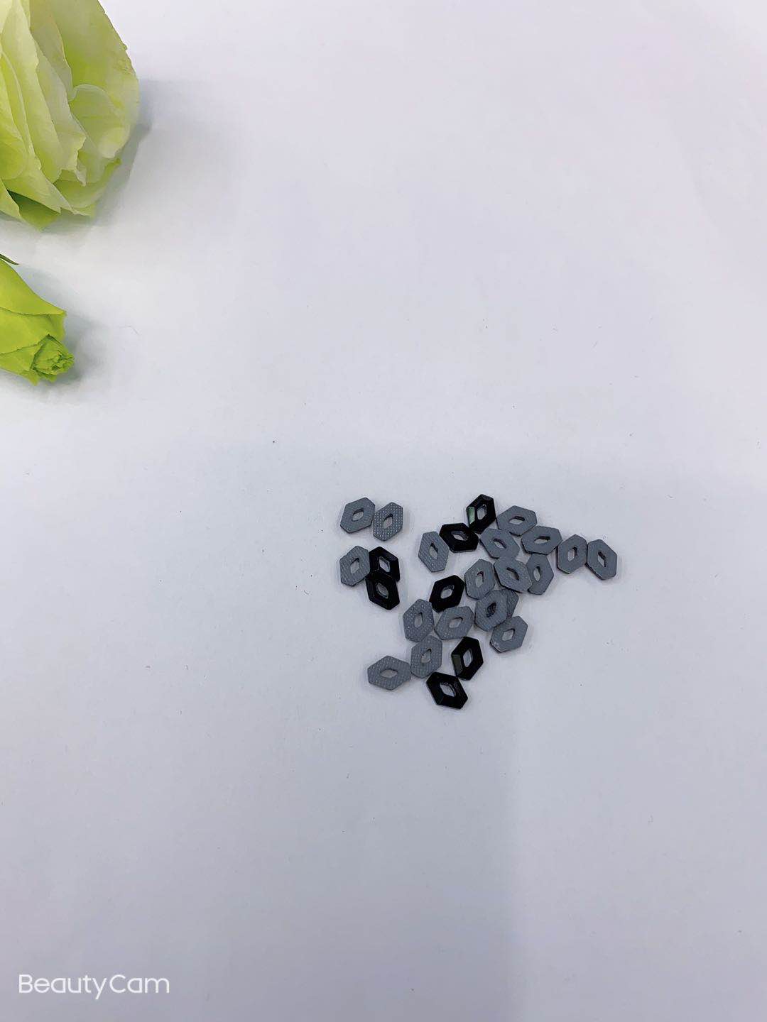 2*2 Black Prismatic Shaped Boutique Diamond Glass Hot Drill Diy Drill Specification drawing