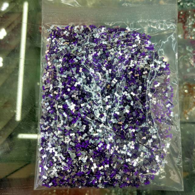 紫色美甲钻贴片