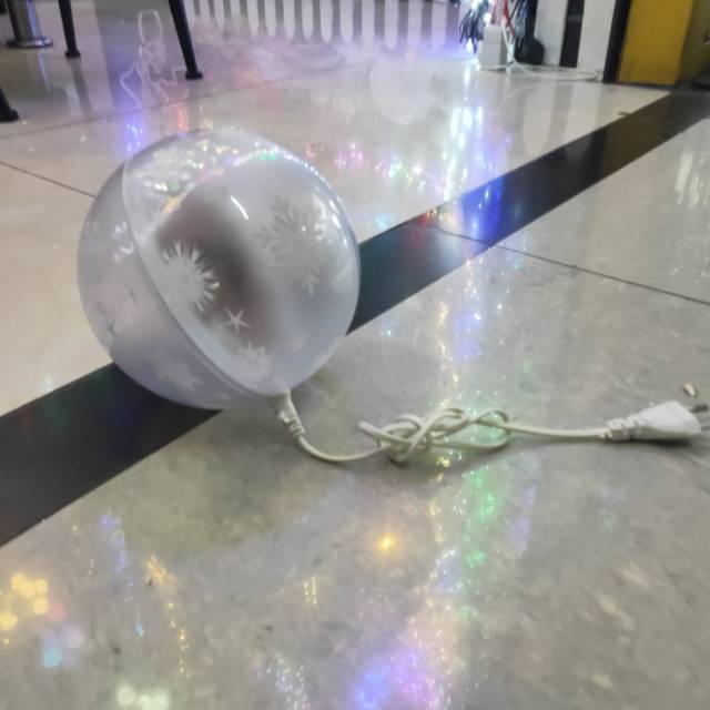 镜面反射球反光球ktv闪光灯玻璃魔球包房爆闪灯酒吧频闪舞台灯光产品图