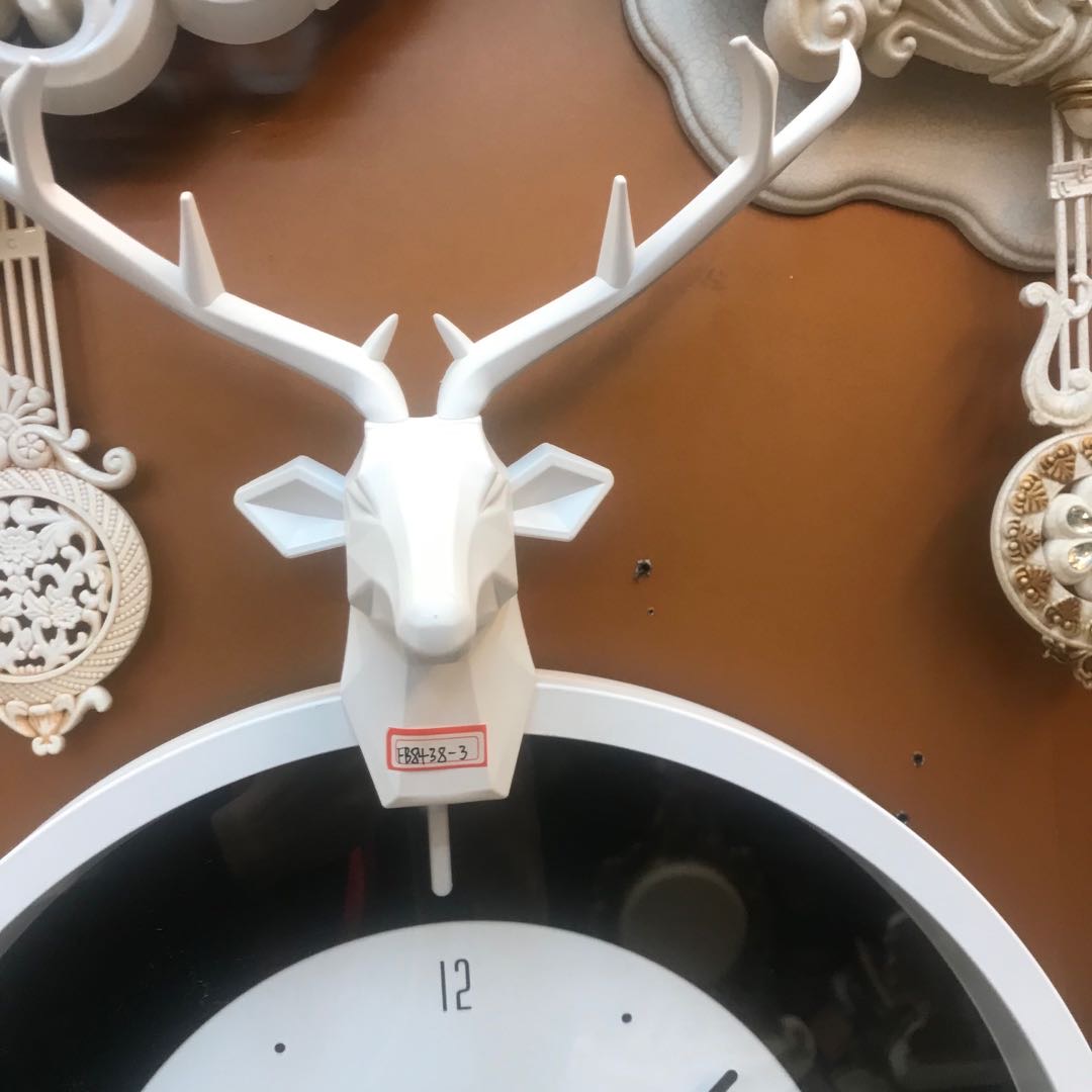 Lisheng wall clock: Modern and simple living room, quiet Nordic home creative clock, personalized children's bedroom quartz clock details Picture