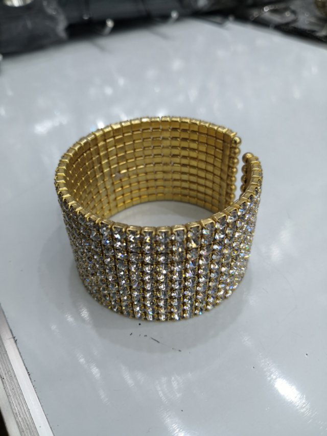 厂家直销气质简约铜质铁质水钻手链首饰