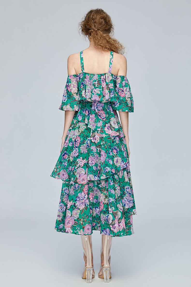 Summer's new women's strapless dress, Bohemian mid-length skirt, beach chiffon dress, halter dress details Picture