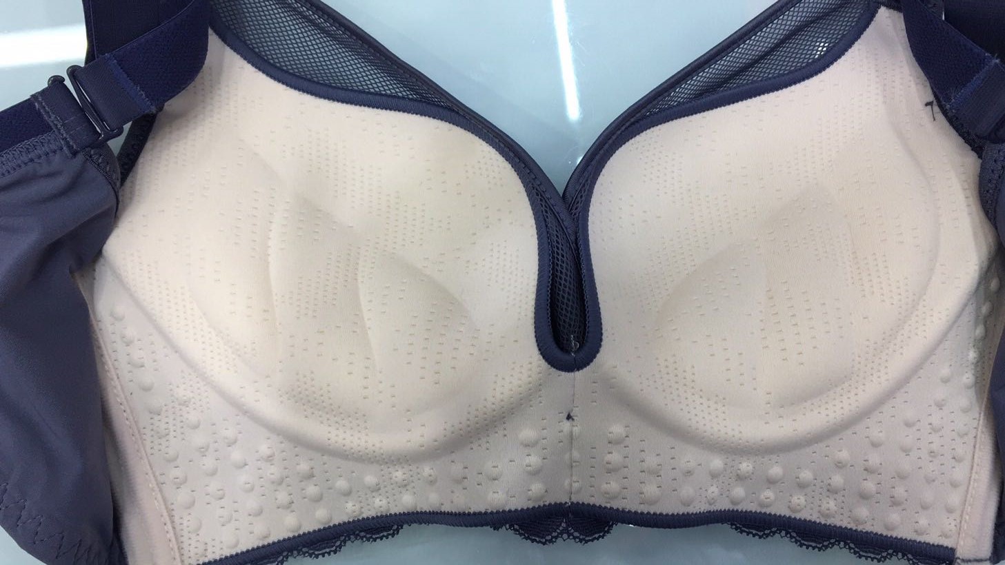Internet Explosion Three Twist Cup Bra Skin-Friendly Cotton Inner Women's Bra New Launch Specification drawing