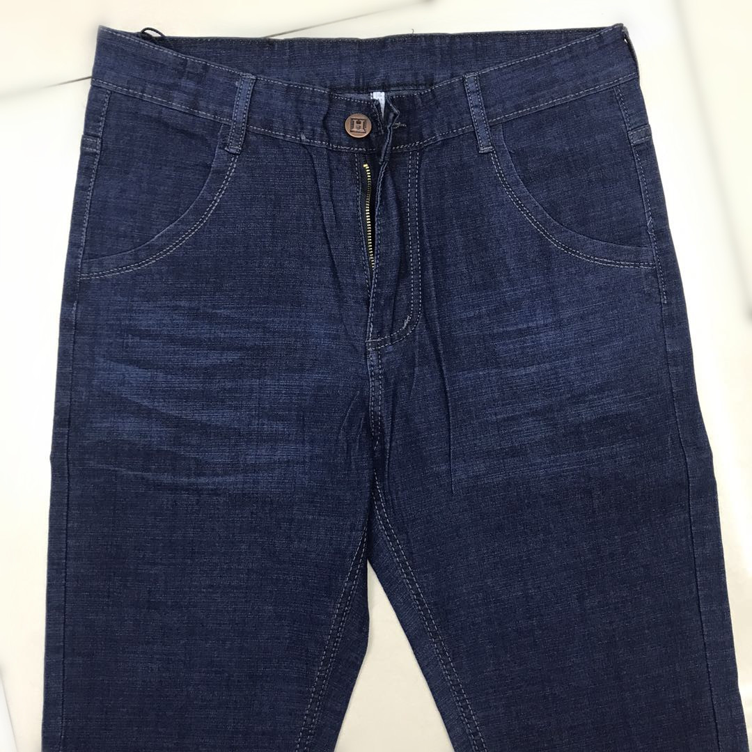 Springtime straight-leg pants that are suitable for elasticity and leg shaping details Picture