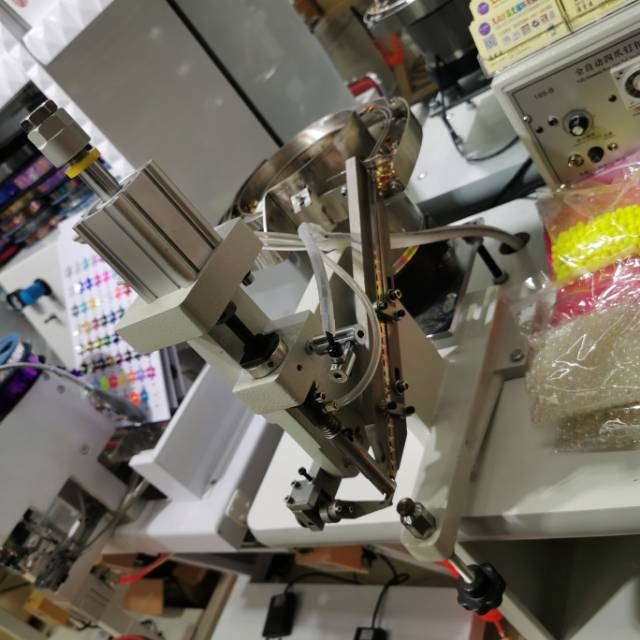 铆钉机全自动气动铆钉机合金五金铆钉机模具配件炮珠机机打扣机细节图