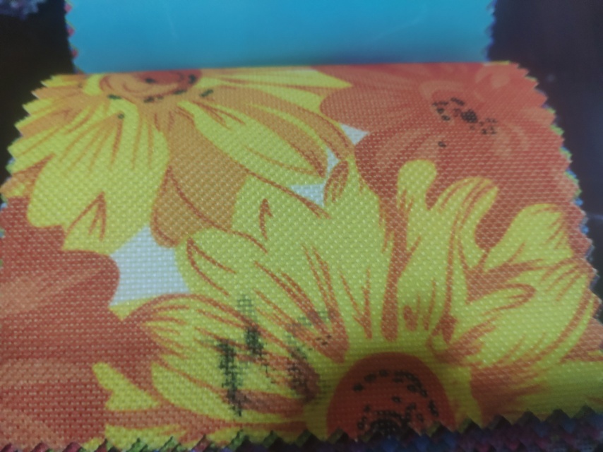 厂家直销600D菊花纹PVC皮革大量现货高中低档箱包沙发鞋材面料