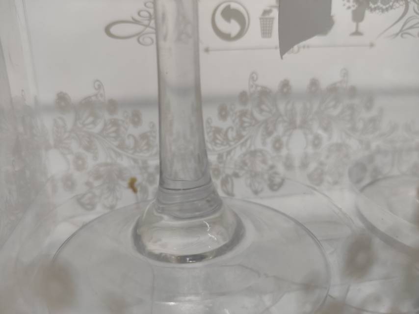 Factory direct sales of wedding pairs, champagne cups, creative wedding dress pairs, glass cups, wedding gifts, wedding supplies for foreign trade Specification image