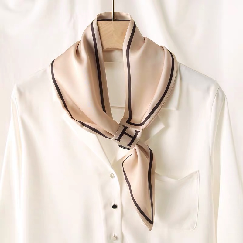Fashion Casual All Match Small Square Scarf Scarf Korean Version Lady