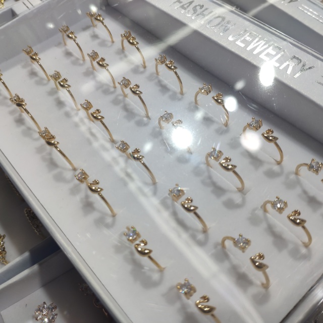 情侣对戒女钻戒仿真婚戒指男活口一对日韩版生日礼物